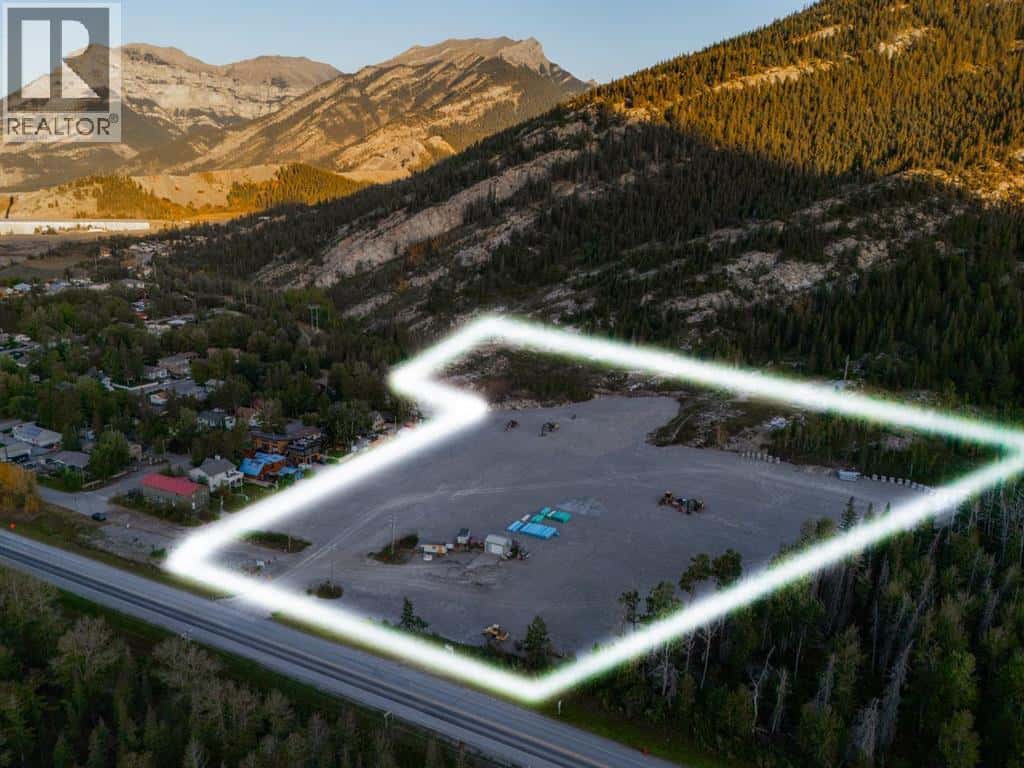 11 Exshaw Mountain Gateway — Exshaw, Alberta - Photo 3 of 11