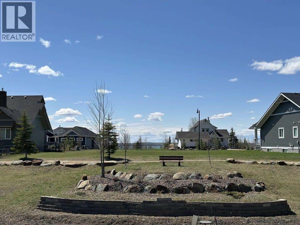 738 Bridgeview Road — Rural Ponoka County, Alberta - Photo 4 of 4