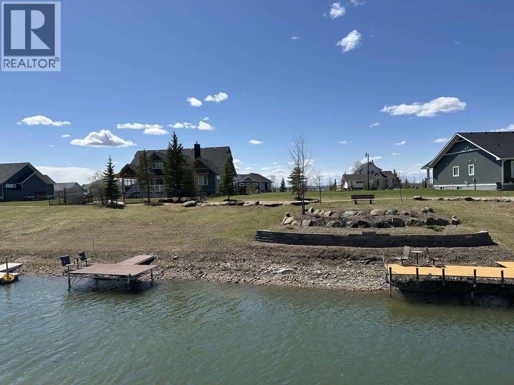 738 Bridgeview Road — Rural Ponoka County, Alberta - Photo 3 of 4