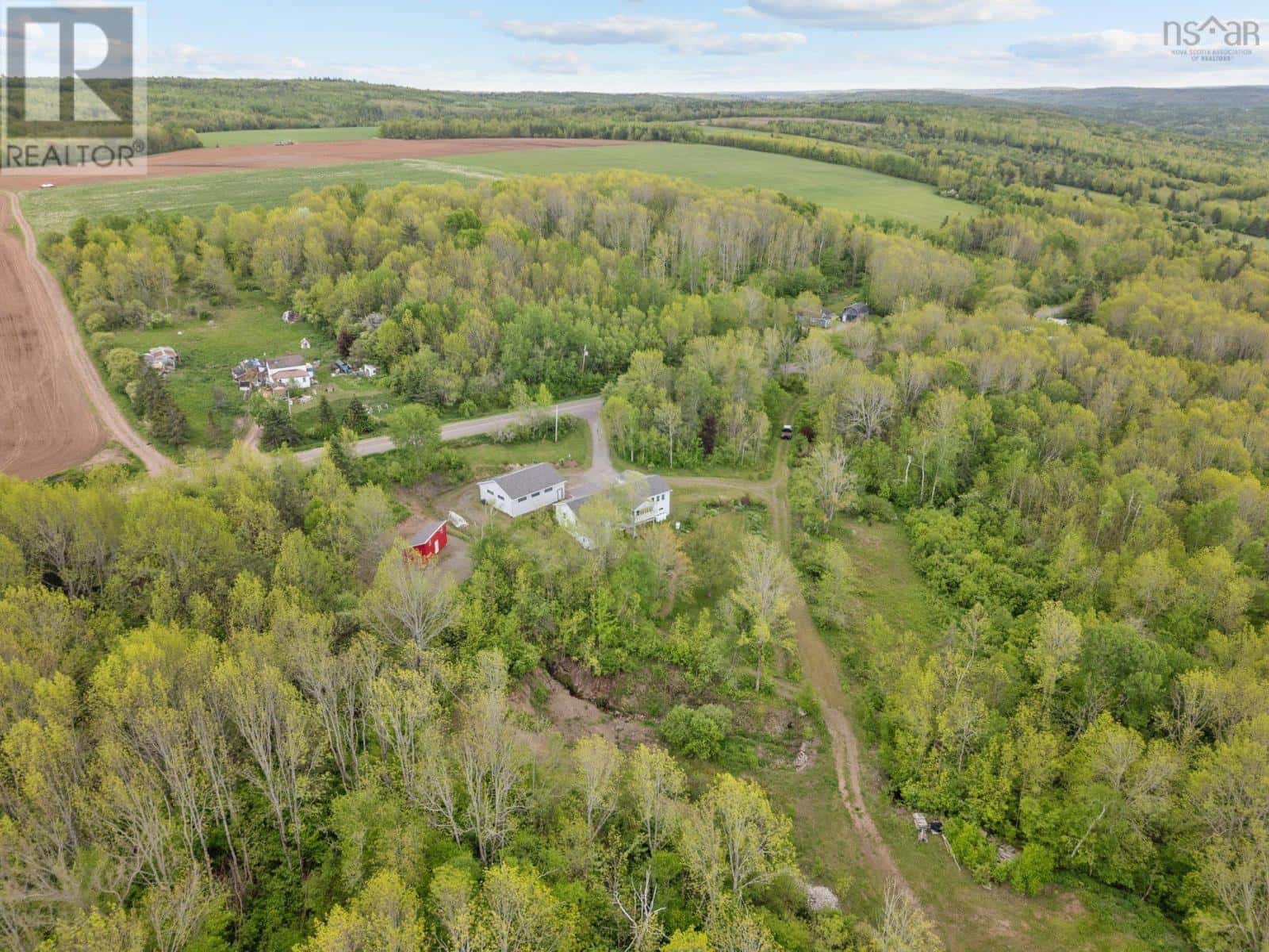 327 East Torbrook Road — Torbrook, Nova Scotia - Photo 3 of 43