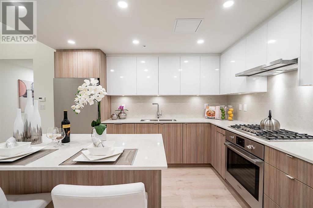 8428, PARK, #202, Richmond, British Columbia, V6Y0K1