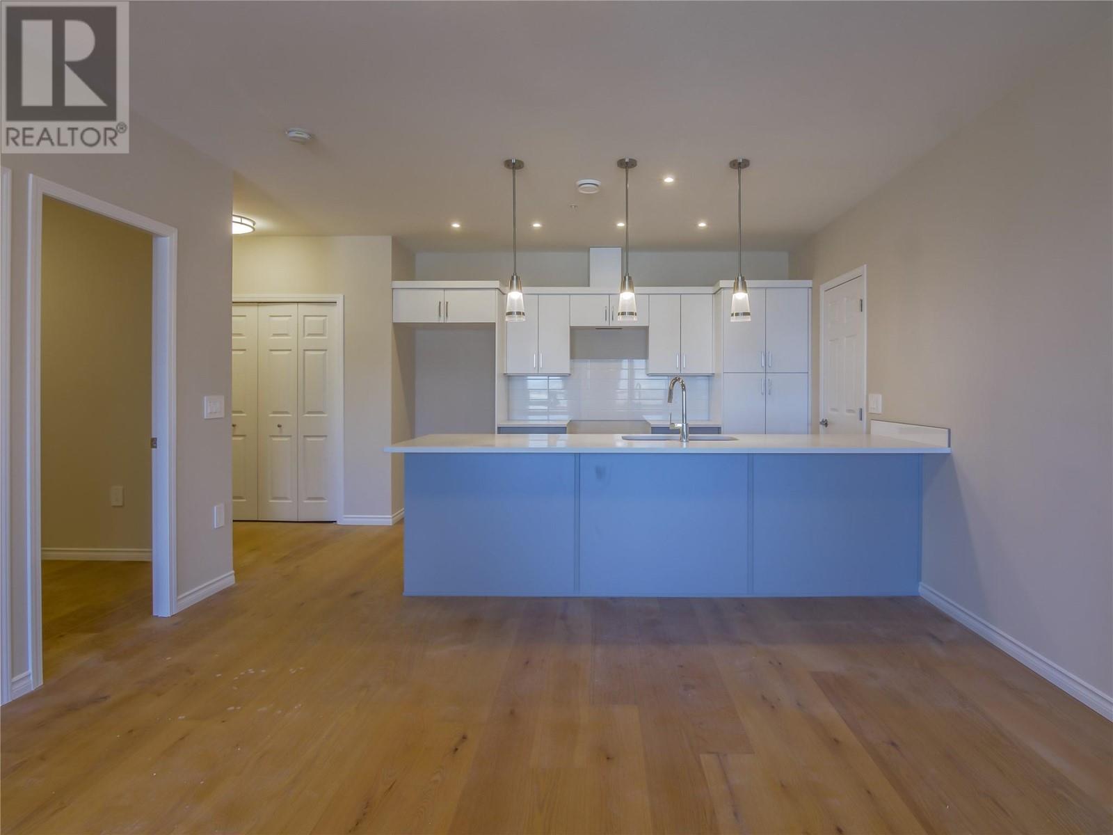 3362, SKAHA LAKE, #1202, Penticton, British Columbia, V2A0J4