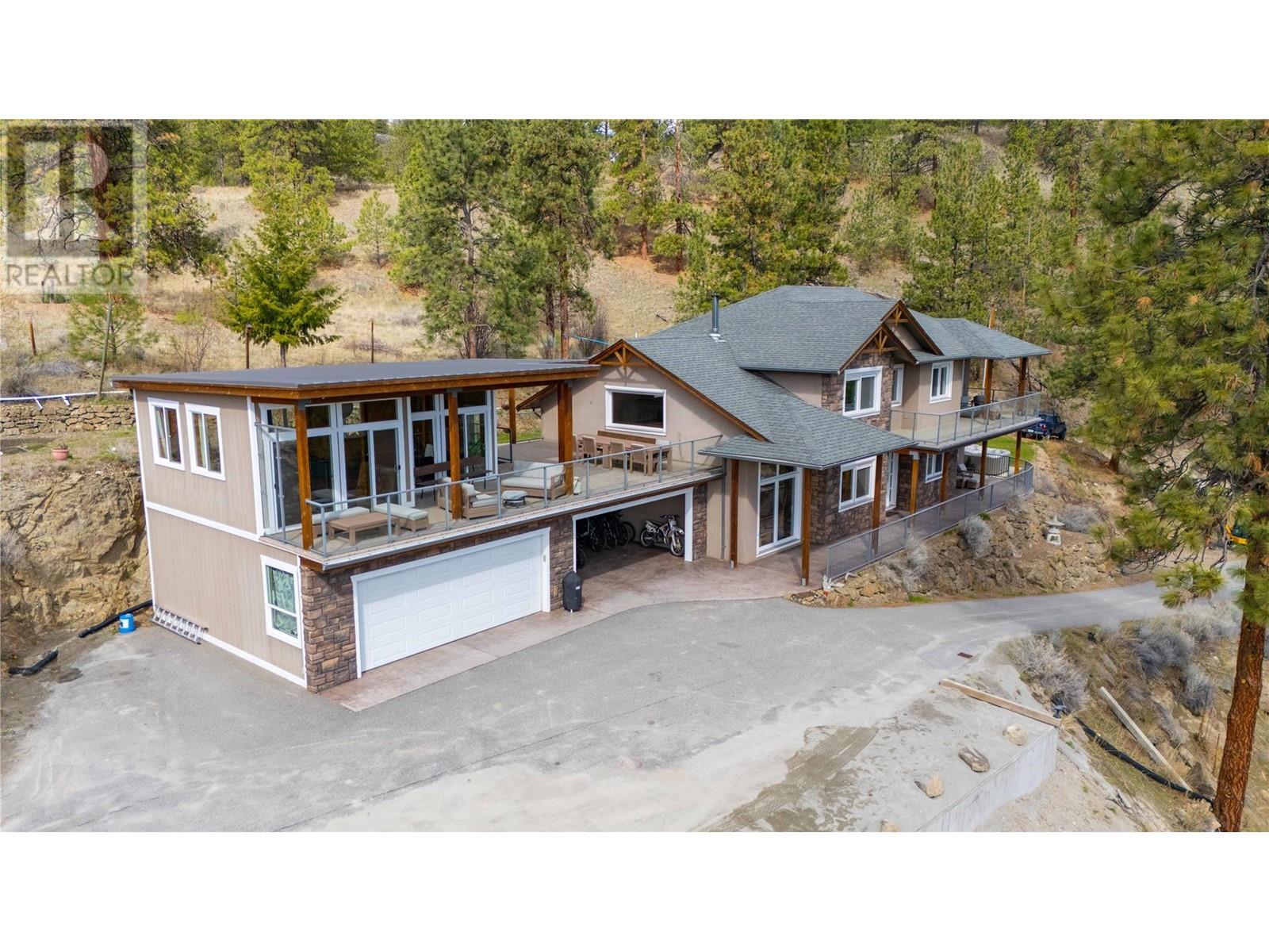 6220, Simpson, Summerland, British Columbia, V0H1Z2