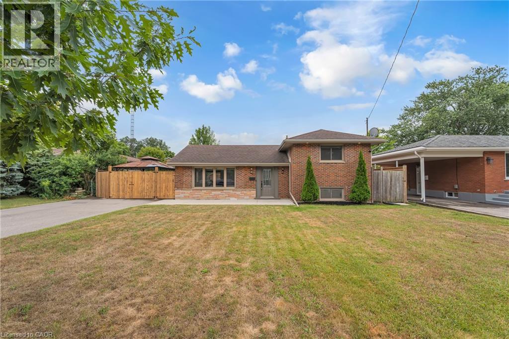 35, HICKERY, Brantford, Ontario, N3S3C7