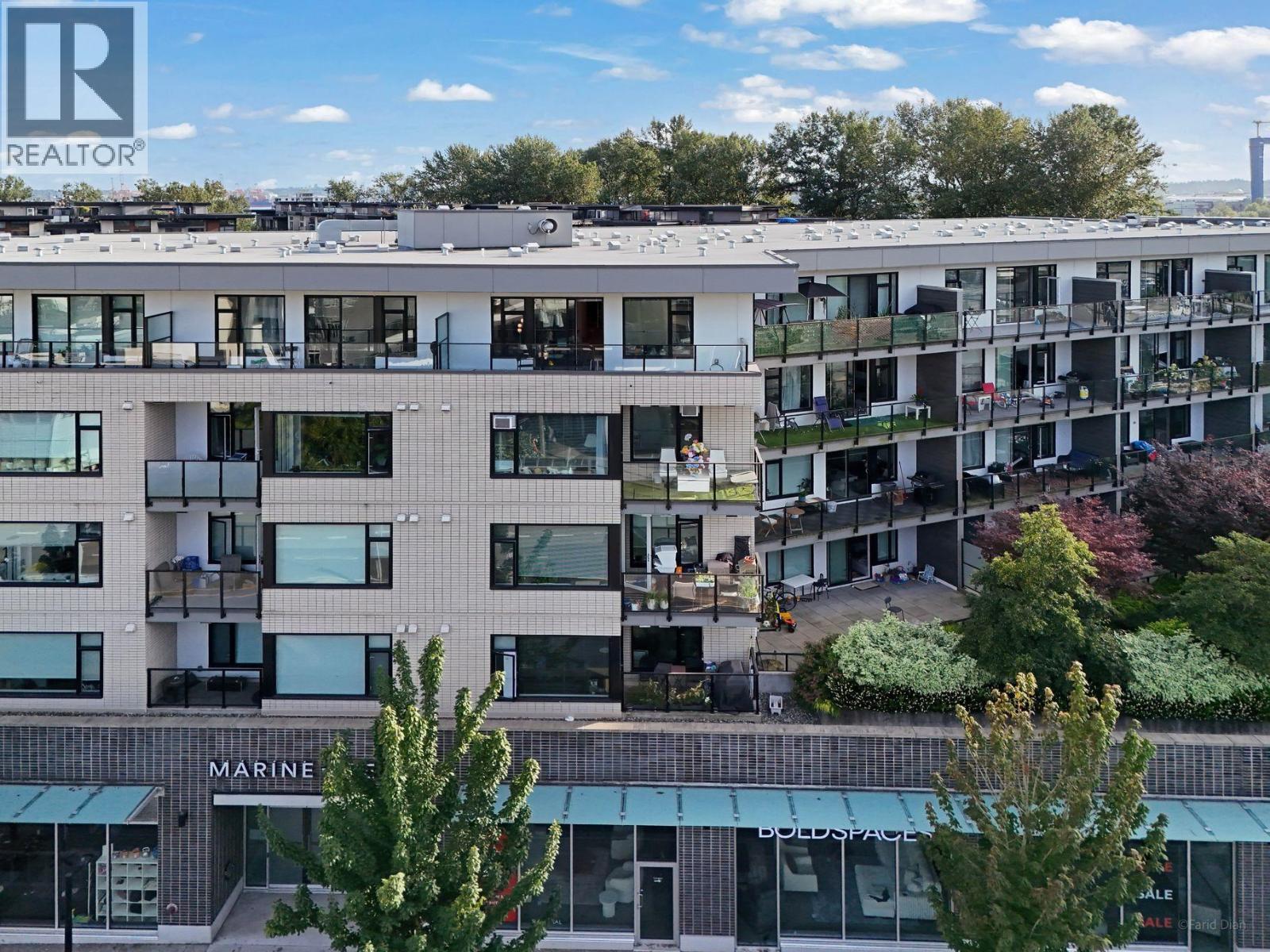 725, MARINE, #520, North Vancouver, British Columbia, V7M0G2