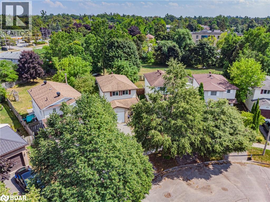 49, LAURIE, Barrie, Ontario, L4M6C7