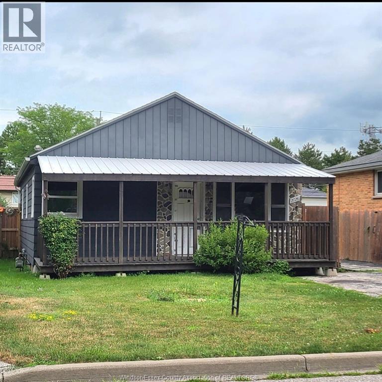 2728, LLOYD GEORGE, Windsor, Ontario, N0R1V0
